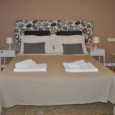 B&B Al Giardino Inglese Palermo Szoba fotó